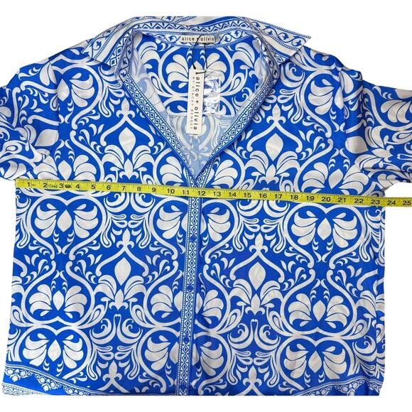 ALICE + OLIVIA Kiva Oversized Pajama Button-Up Shirt Size Small - Picture 14 of 14